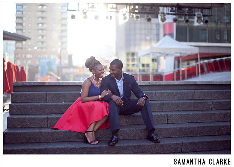 dundas-square-engagement-photography-1018