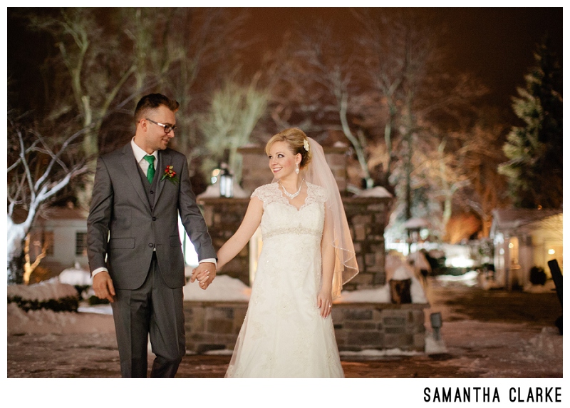 winter-wedding-bride-groom-photography