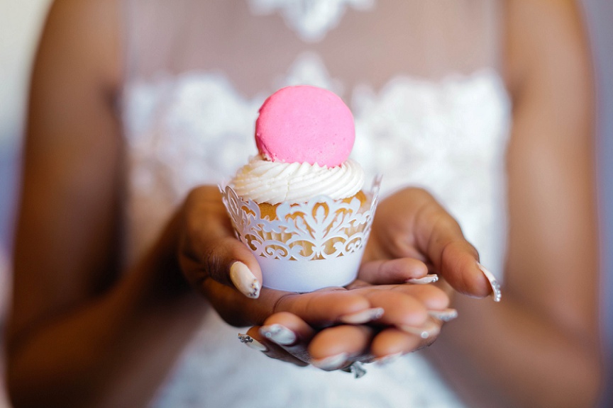 macaroon-dessert-table