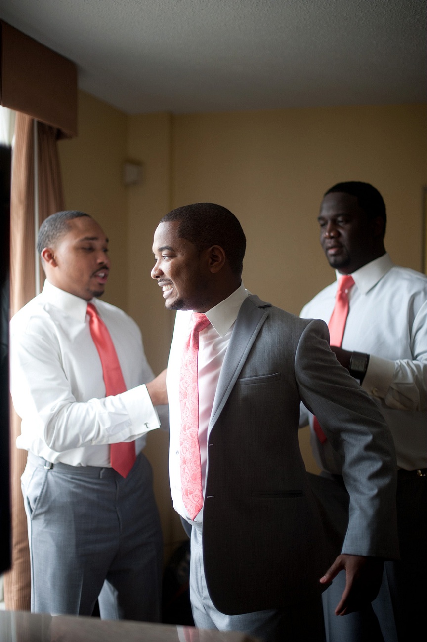 groomsmen-grey-suits