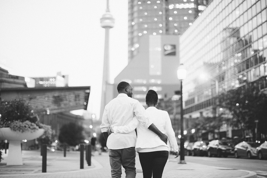 nighttime-engagement-shoot