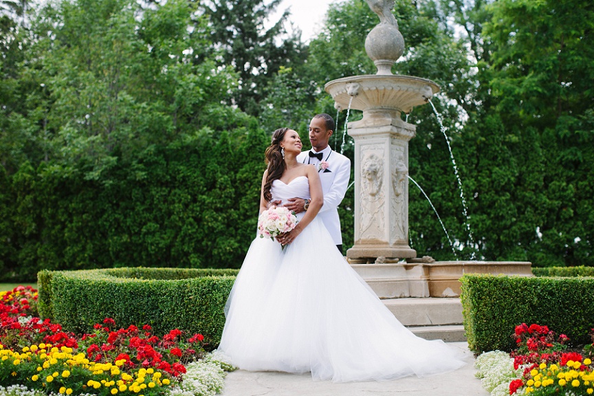 Kleinfeld Canada wedding dress