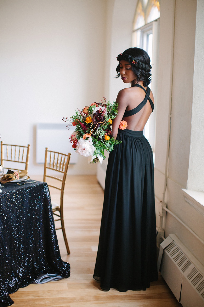 narces-black-backless-gown