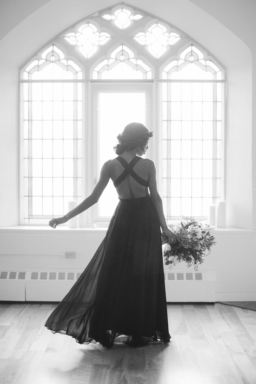 narces-black-gown