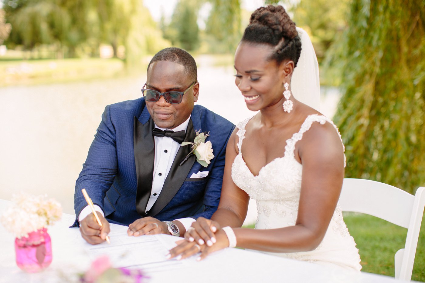  Outdoor wedding ceremony venue 