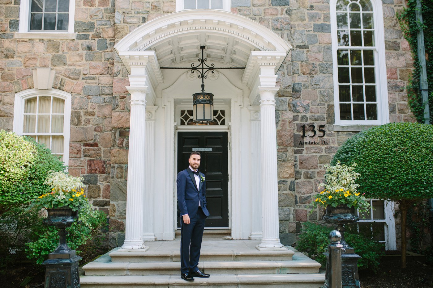 Groom outside of the Estates of Sunnybrook McLean House