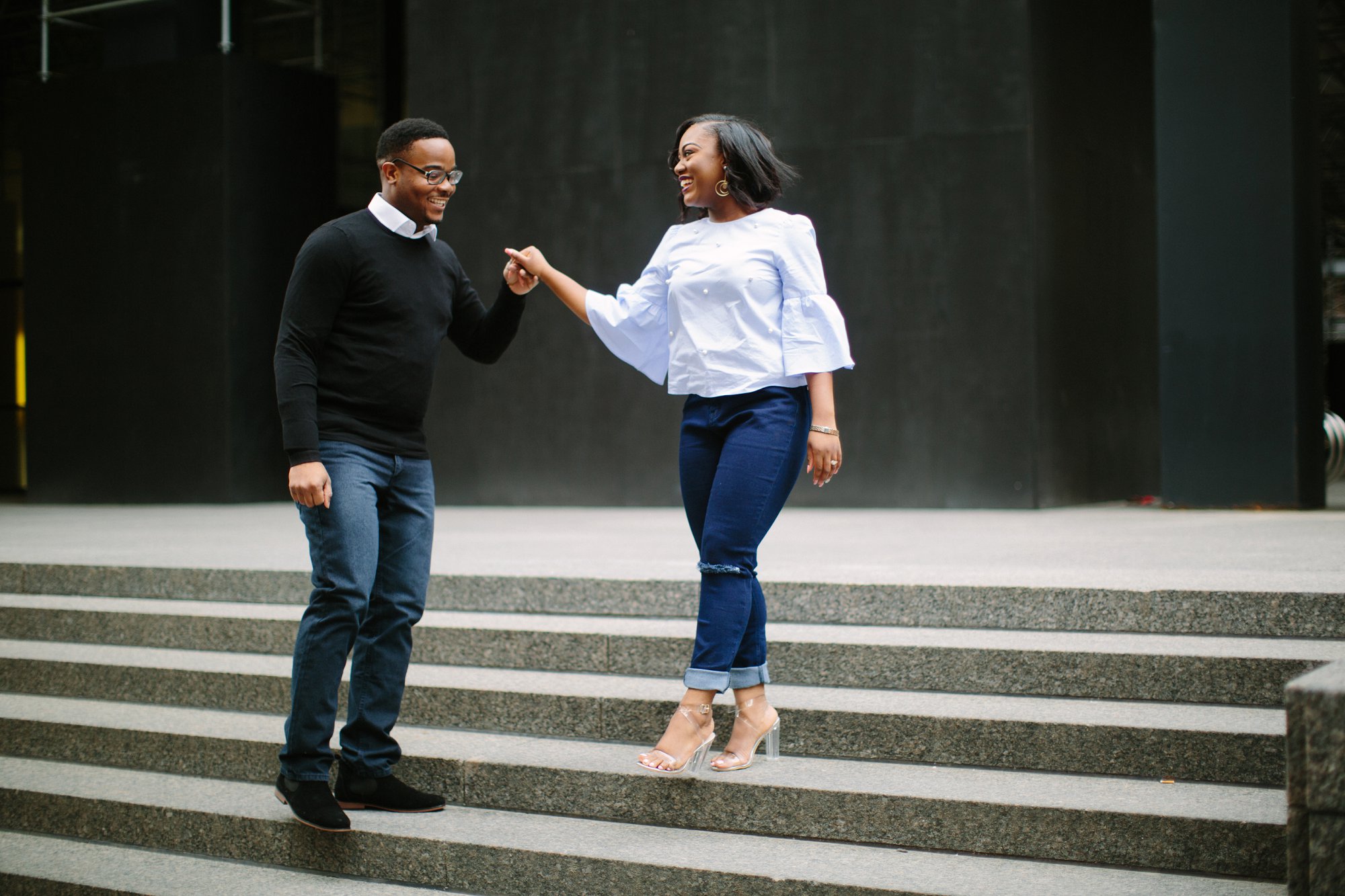 Spring engagement session outfits ideas