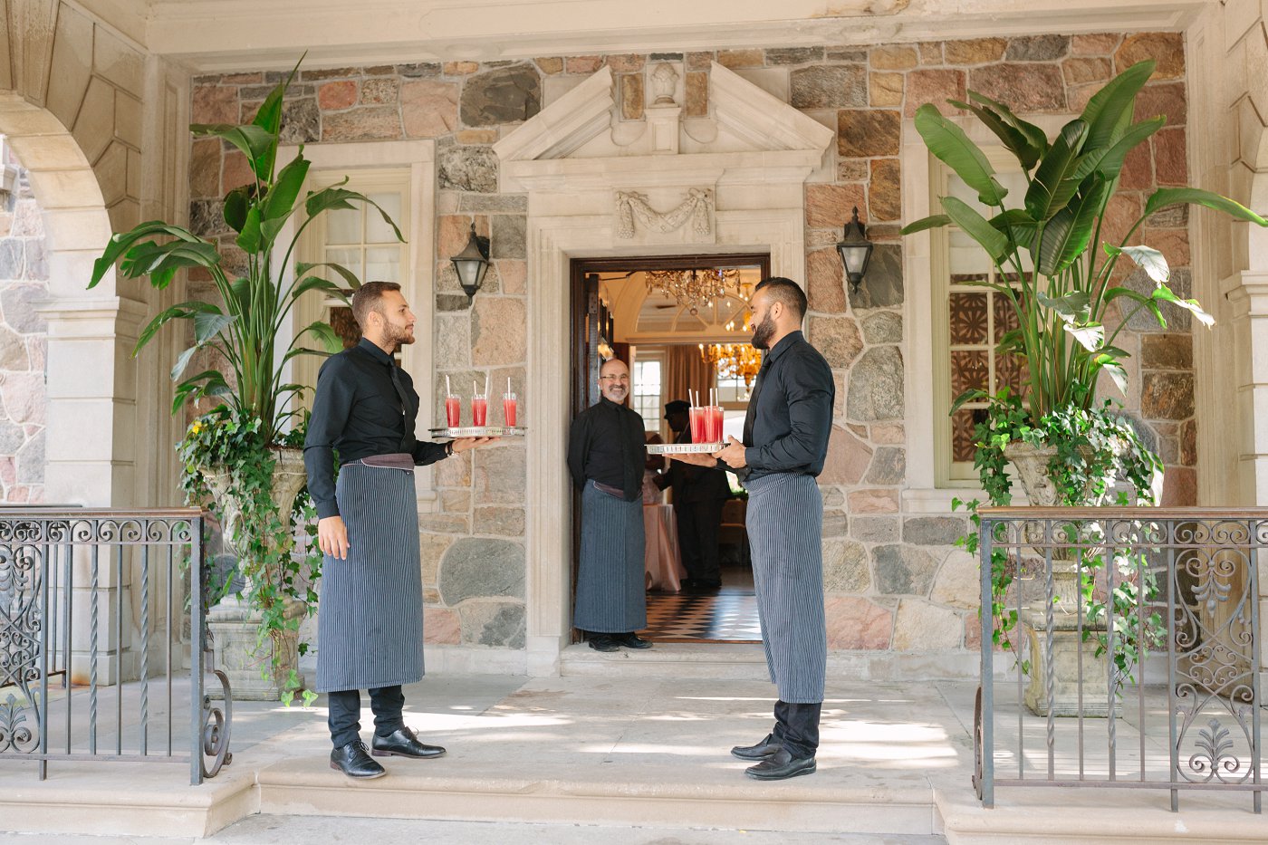 custom cocktails at graydon hall manor
