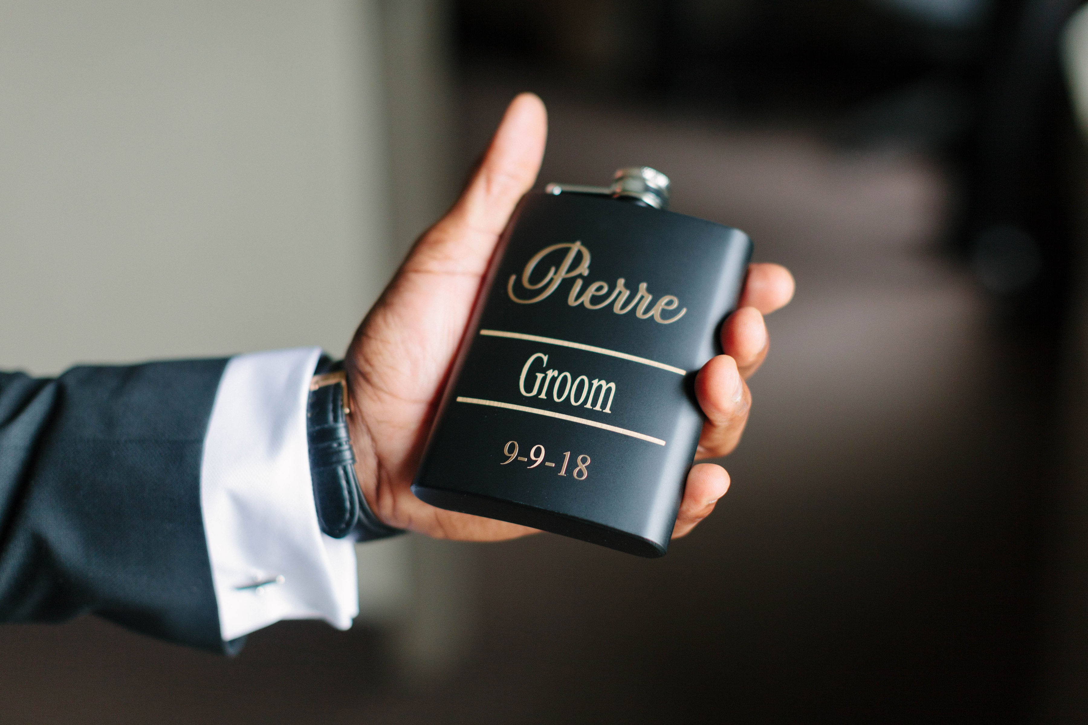 Detail shot of grooms wedding present, Willow Springs wedding photography