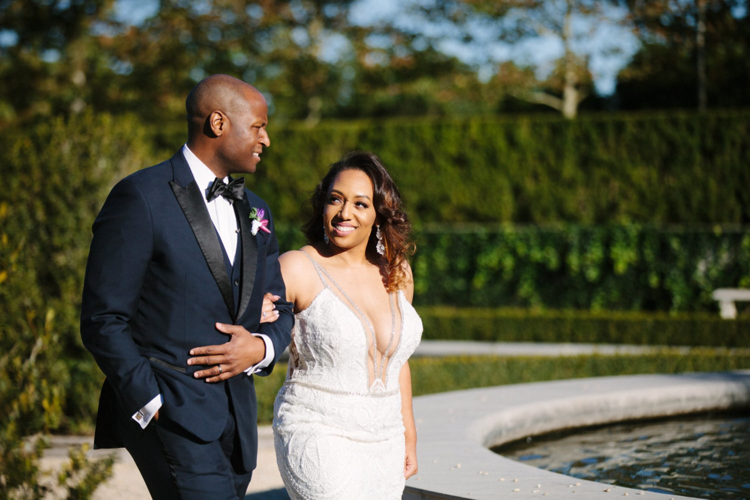 Long island wedding photography outside of Oheka Castle.