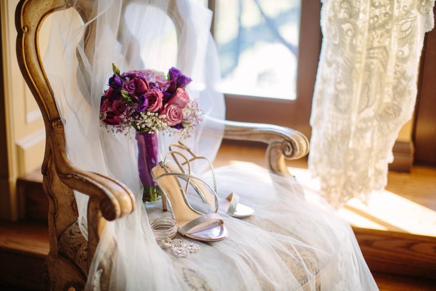 Bridal wedding accesories. New york wedding photography.