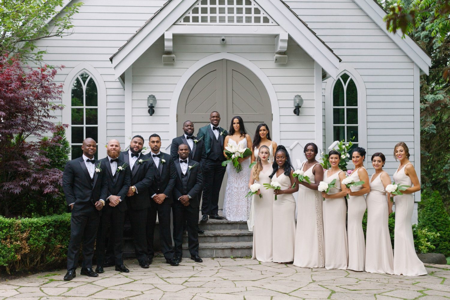 Large Bridal Party wedding photo inside the The Doctor's House in Kleinburg, Ontario | Photo by Samantha Clarke